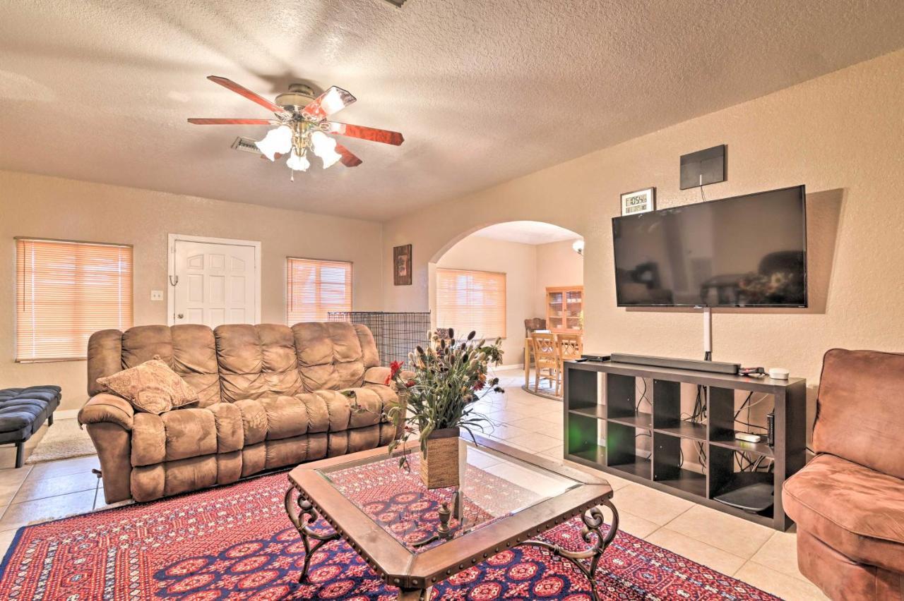 Pet-Friendly Auburndale House With Lake Views! Exterior photo