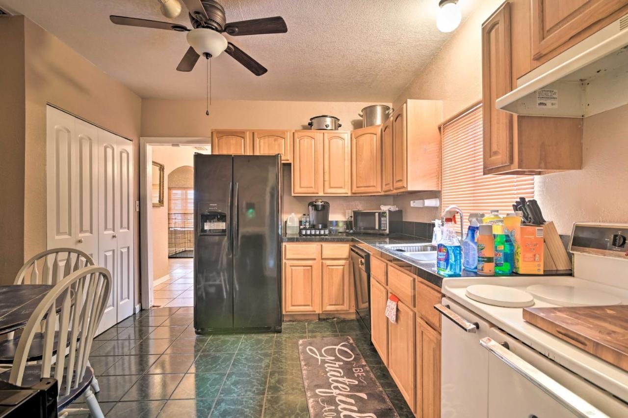 Pet-Friendly Auburndale House With Lake Views! Exterior photo