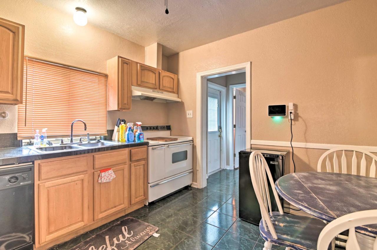 Pet-Friendly Auburndale House With Lake Views! Exterior photo