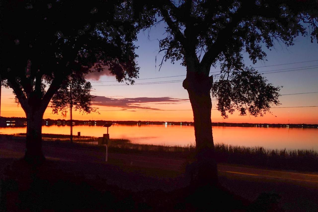 Pet-Friendly Auburndale House With Lake Views! Exterior photo